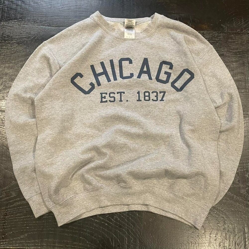 Gildan Women's Grey Sweatshirt